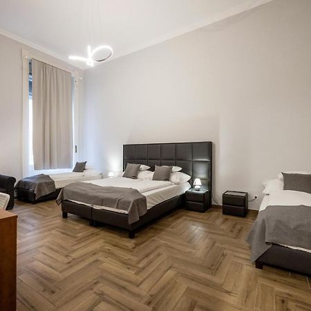 Prime Time Vaci Budapest Ngoại thất bức ảnh